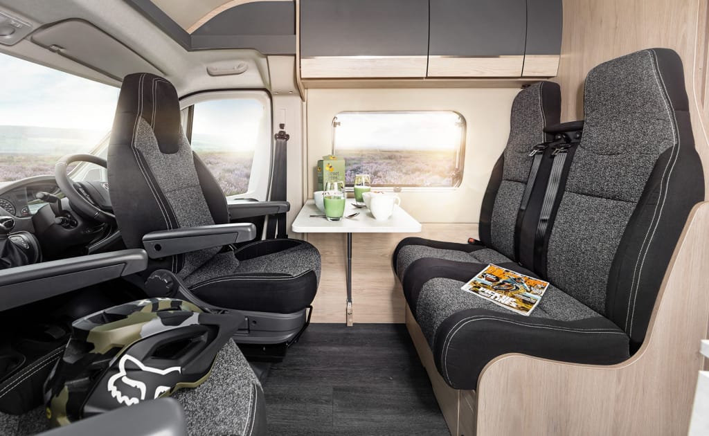 Expedtion-68-395-RGB-LOW-RES (temp) | 365 Camper Hire Expedtion-68 - Dinette