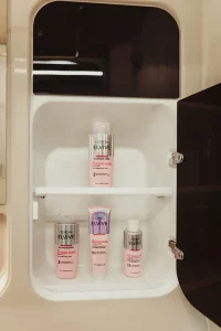 hire campervan fleet hampshire trekker x Bathroom cabinet | 365 Camper Hire